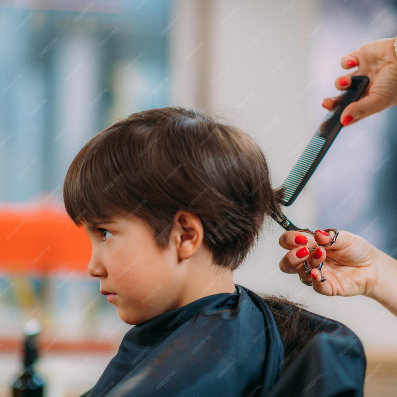 Kids' Haircuts ( 800 - 1500 )